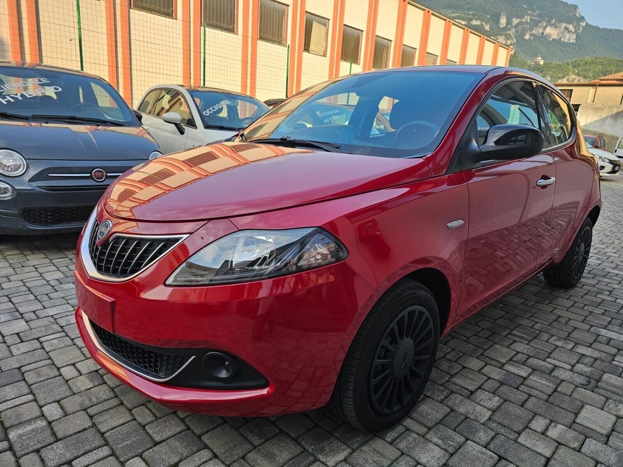 Lancia Ypsilon 1.0 FireFly 5 porte S&S Hybrid Ecoc