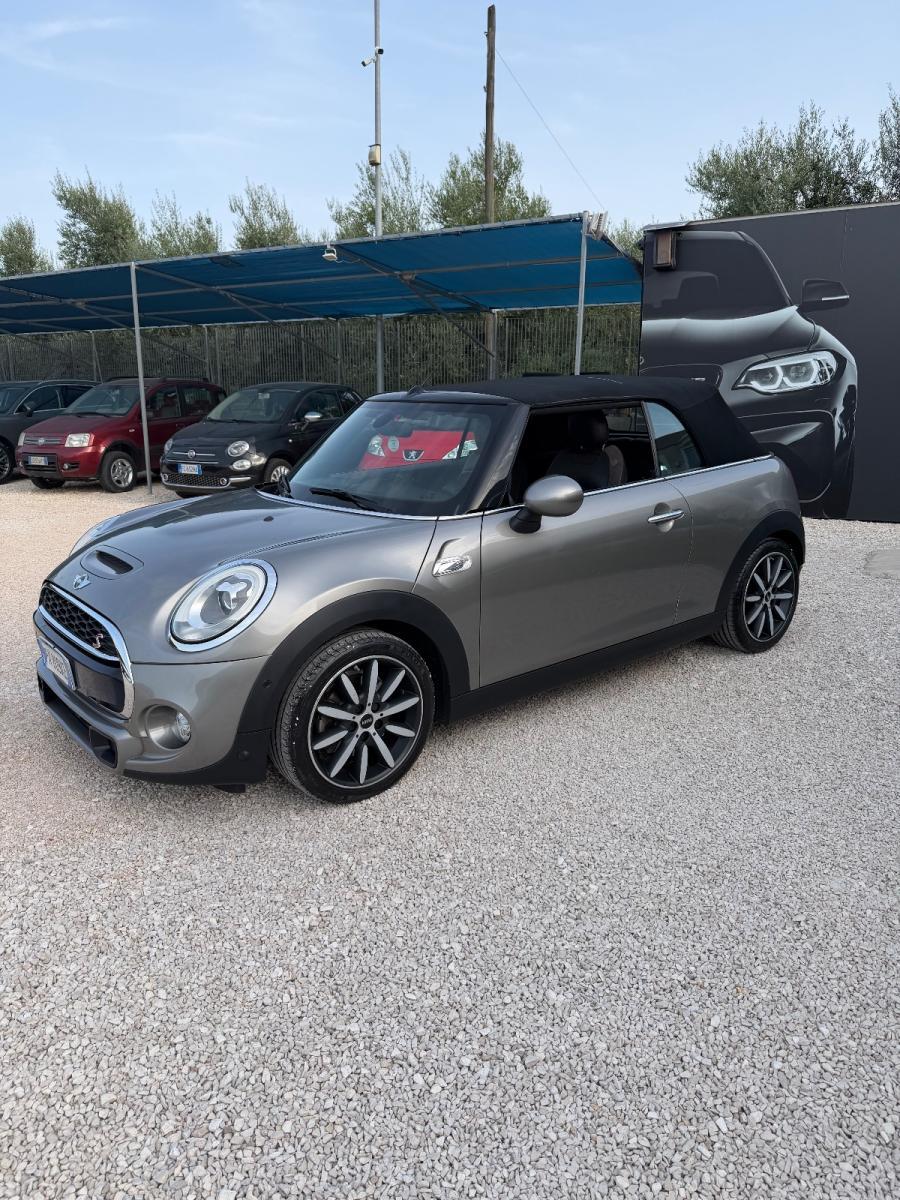 MINI - Cabrio - Mini John Cooper Works Hype
