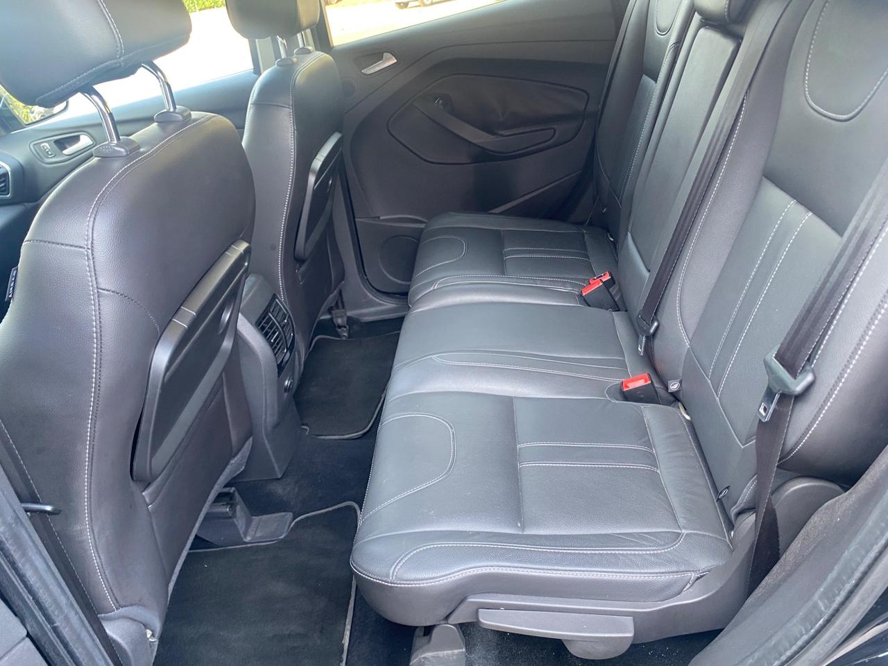 Ford Kuga 2.0 TDCI 163 CV 4WD Powershift Titanium