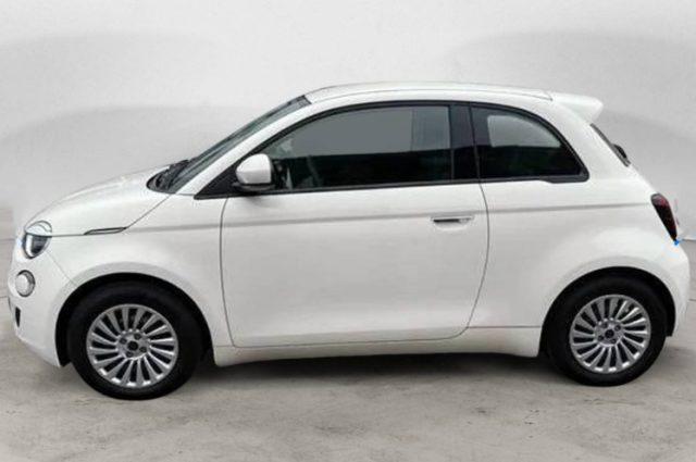 FIAT 500e Berlina 23,8 kWh Action