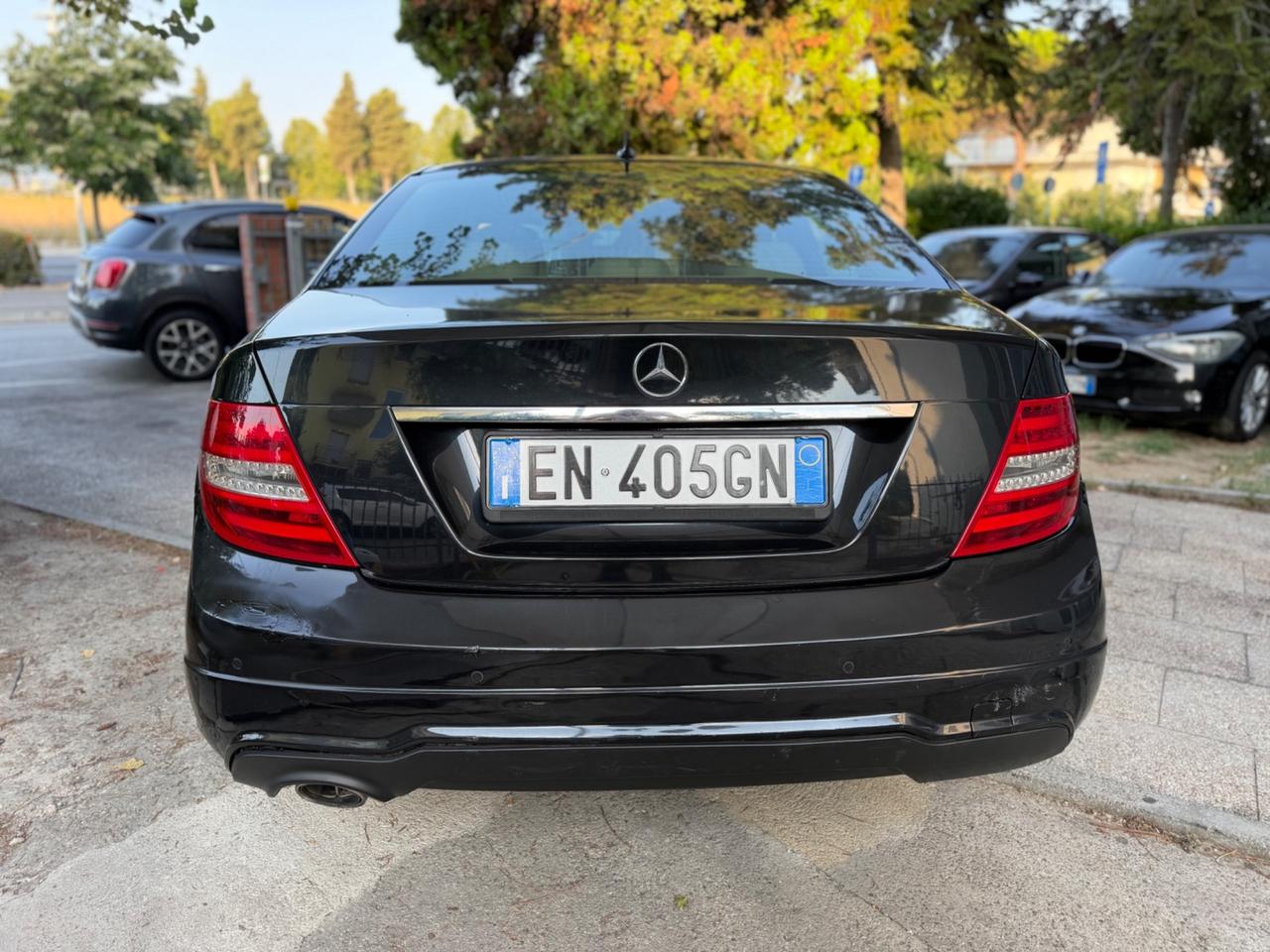 Mercedes-benz C 220 CDI BlueEFFICIENCY Avantgarde