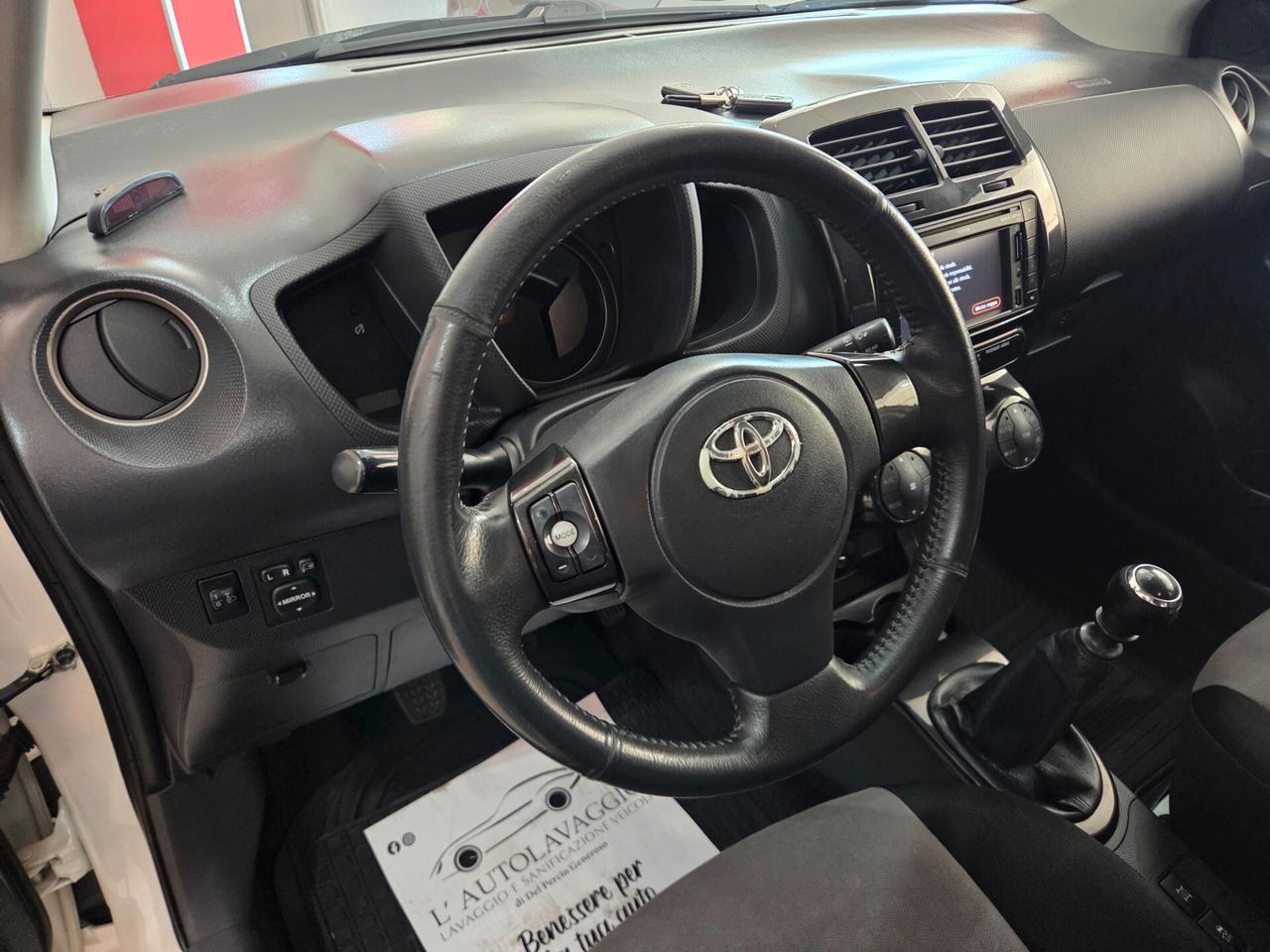 Toyota Urban Cruiser 1.4 D-4D AWD Luxury
