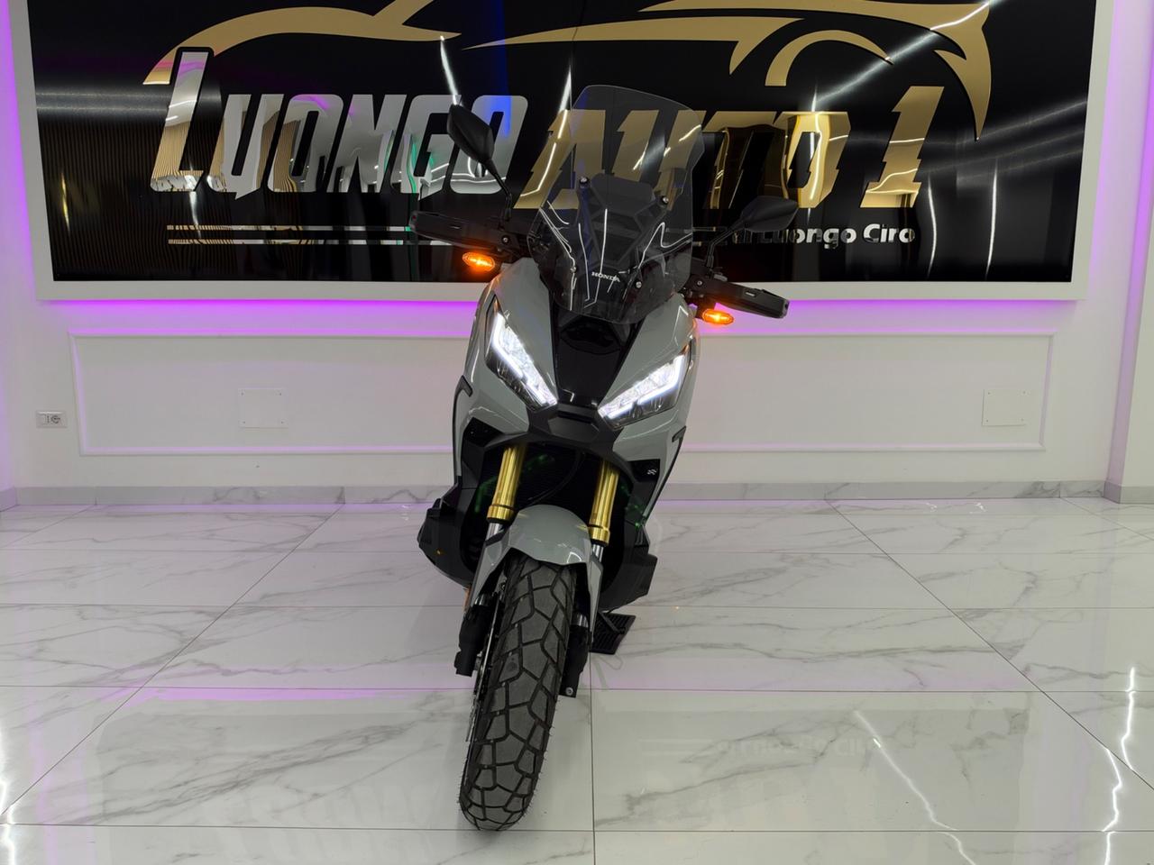 Honda X-ADV 750 DCT Special Color