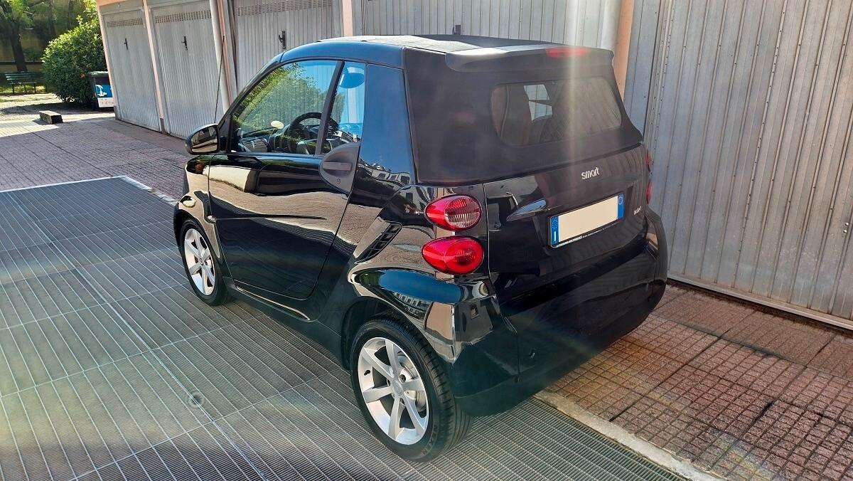 Smart ForTwo 1000 52 kW MHD coupé pulse