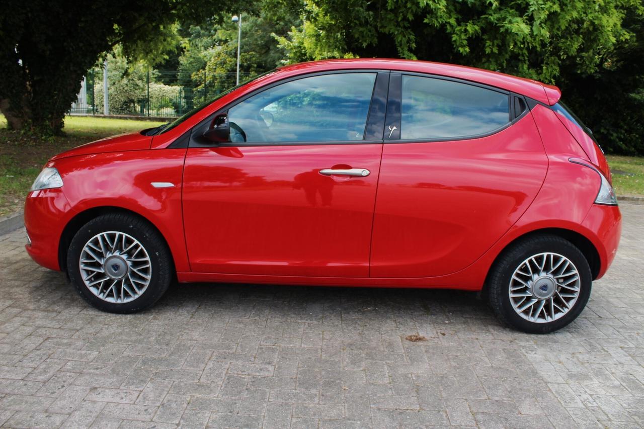 Lancia Ypsilon 1.2 69 CV 5 porte S&S Gold NEO PATENTATI MOLTO BELLA