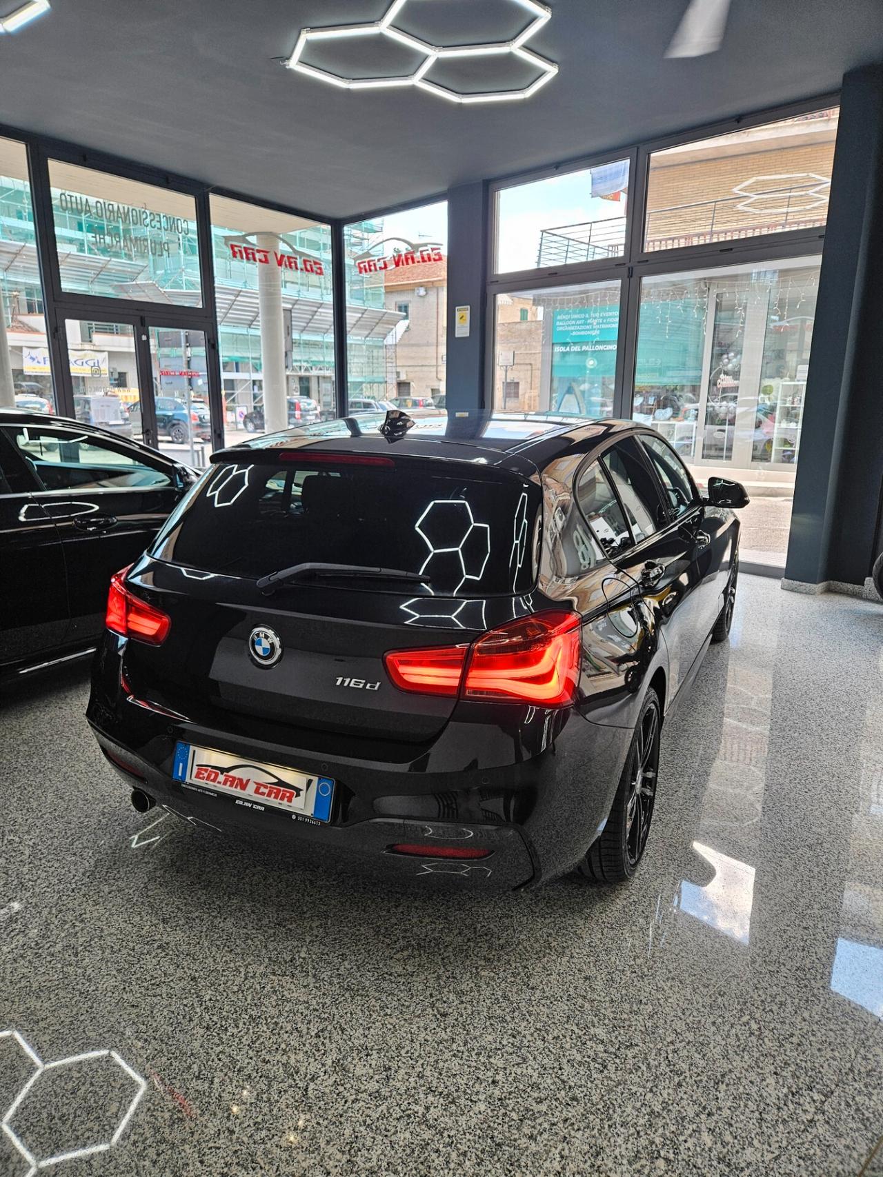 Bmw 116 116d 5p. Msport