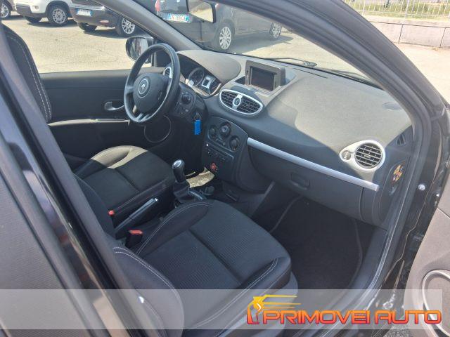 RENAULT Clio 1.2 16V 5 porte Dynamique