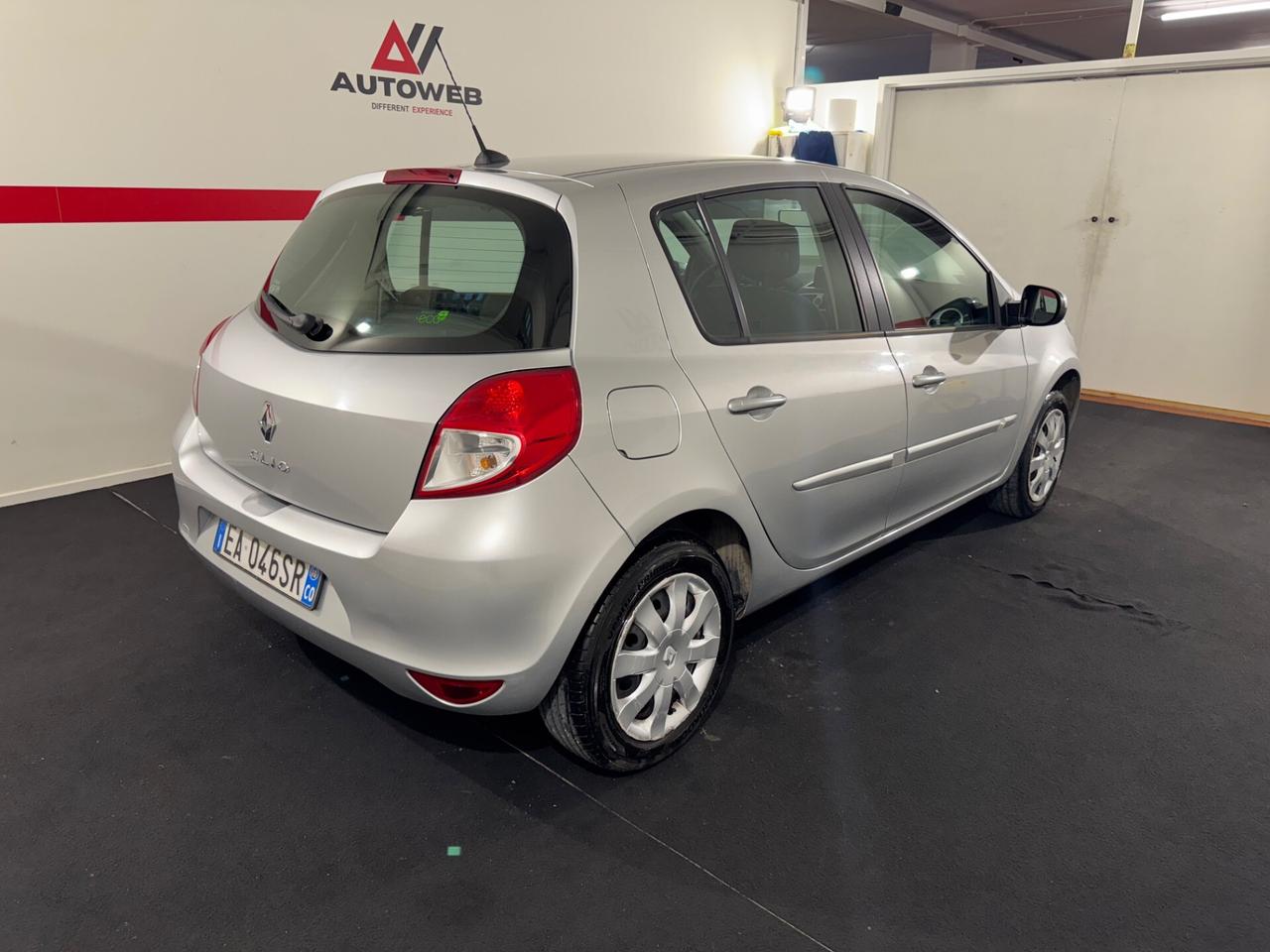 Renault Clio 1.2 16V 5 porte Dynamique* SOLO 39000 KM*
