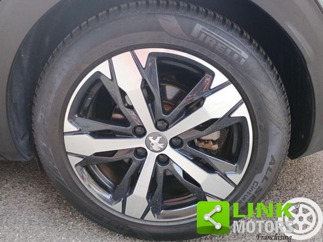 PEUGEOT 3008 Hybrid4 300 e-EAT8 GT Line