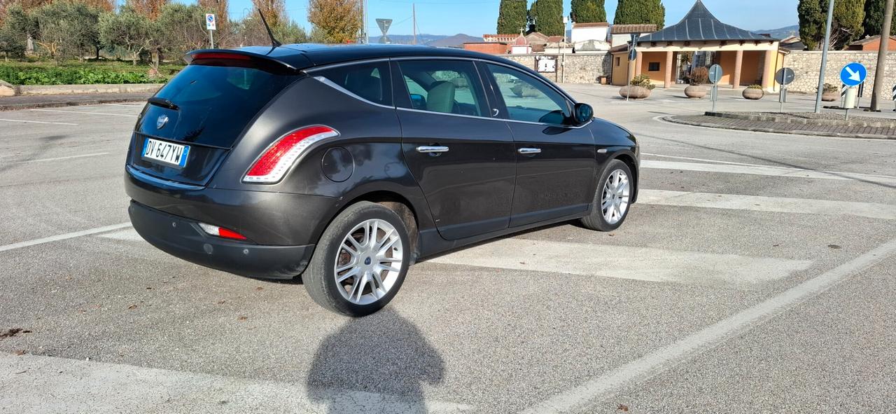 Lancia Delta 1.6 MJT DPF Platino