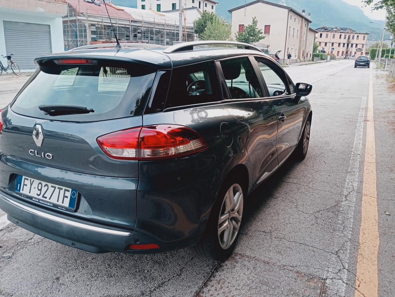 Renault Clio Sporter dCi 8V 75 CV Moschino Intens