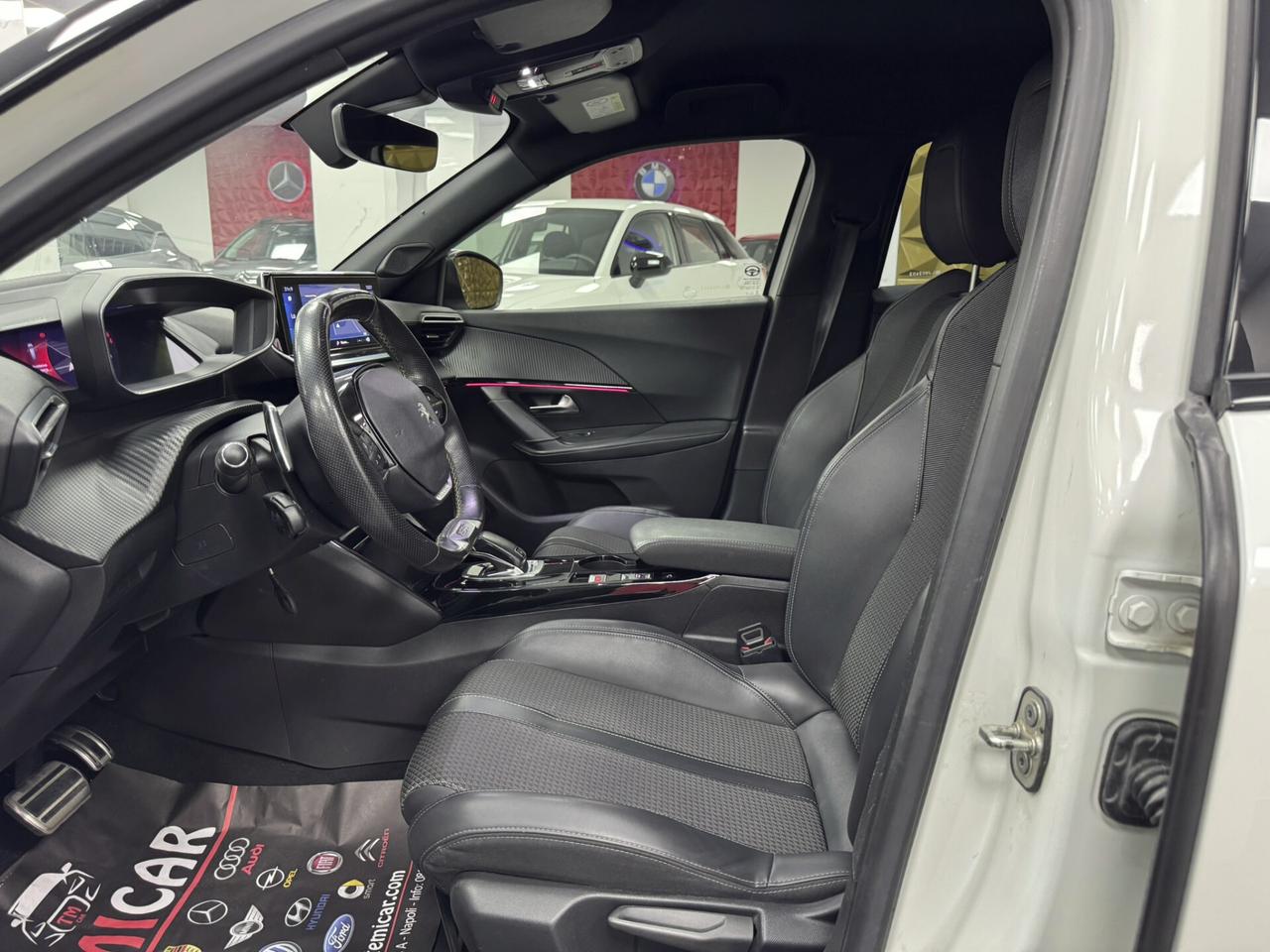 Peugeot 2008 BlueHDi 130 S&S EAT8 GT Pack
