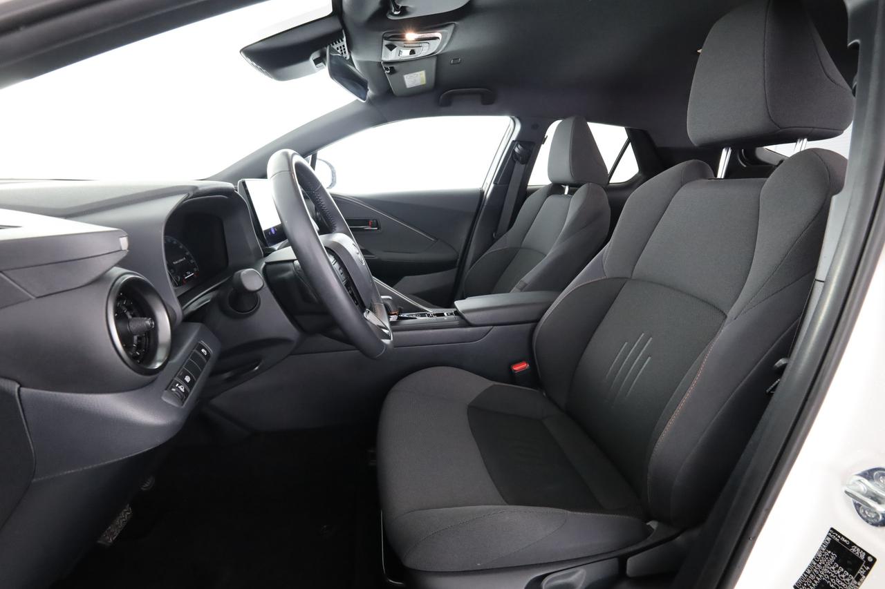 TOYOTA C-HR (2023-->) C-HR 1.8 HV Trend