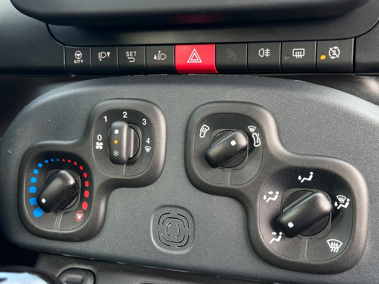 FIAT Panda 1.0 FireFly S&S Hybrid - 5000 KM!