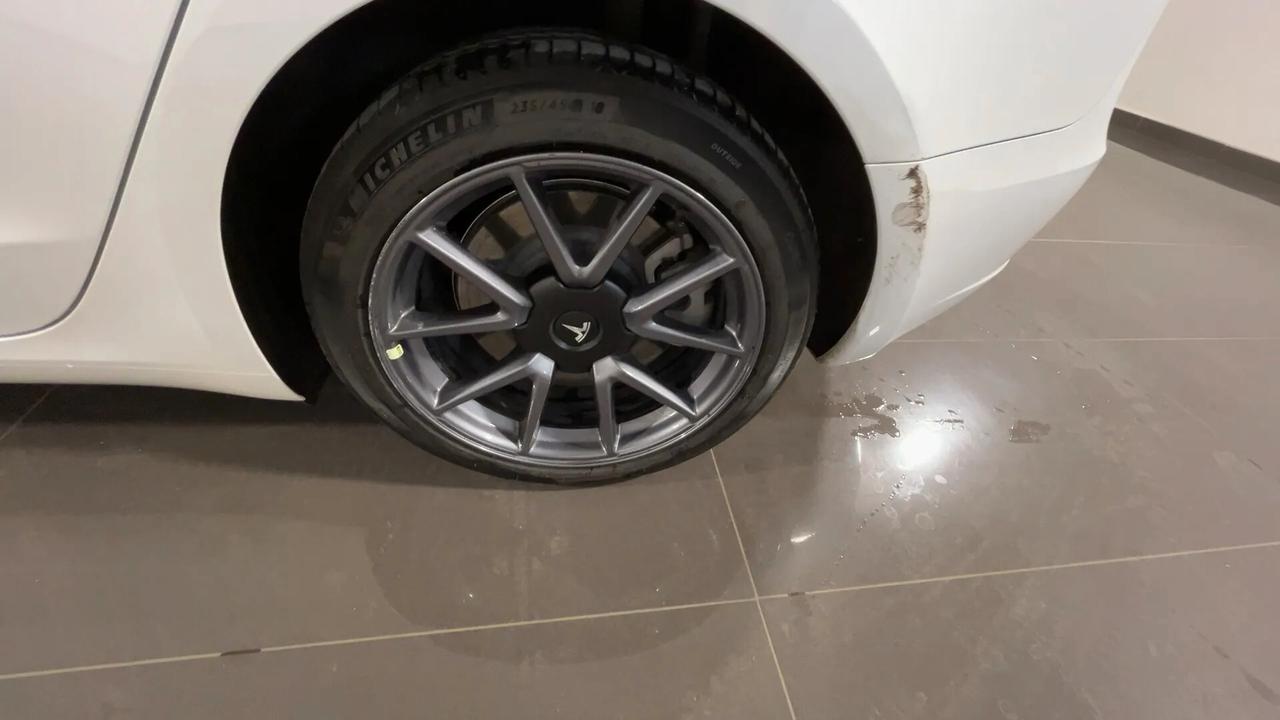 Tesla Model 3 Model 3 RWD