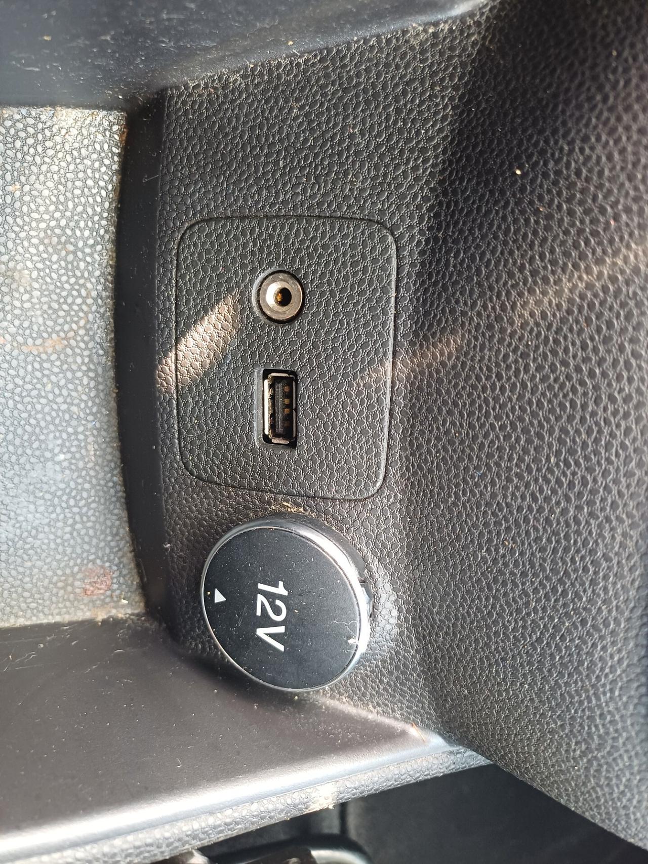 Ford Fiesta 1.5 TDCi 75CV 5 porte Titanium