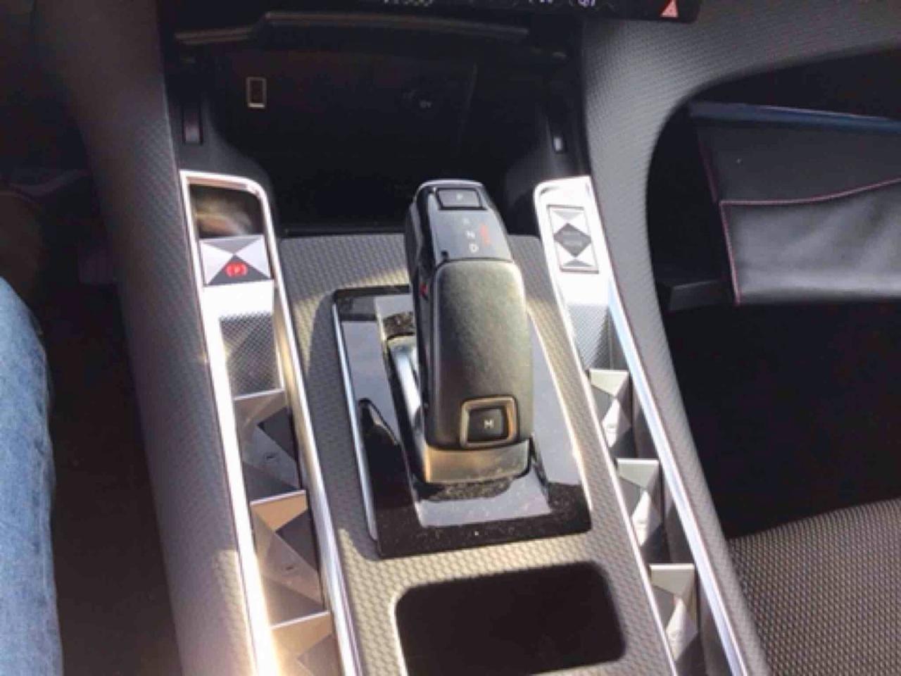 DS 7 CROSSBACK 1.5 BLUEHDI 130CV AUT. BASTILLE BUSINESS ( FARI LED - COCKPIT - CRUISE - NAVI - MIRROR - PDC - TELECAMERA POST. )