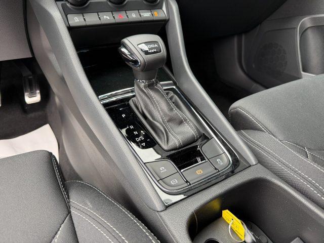 SKODA Karoq 2.0 TDI 4x4 DSG SportLine Matrix Navi ACC Camera
