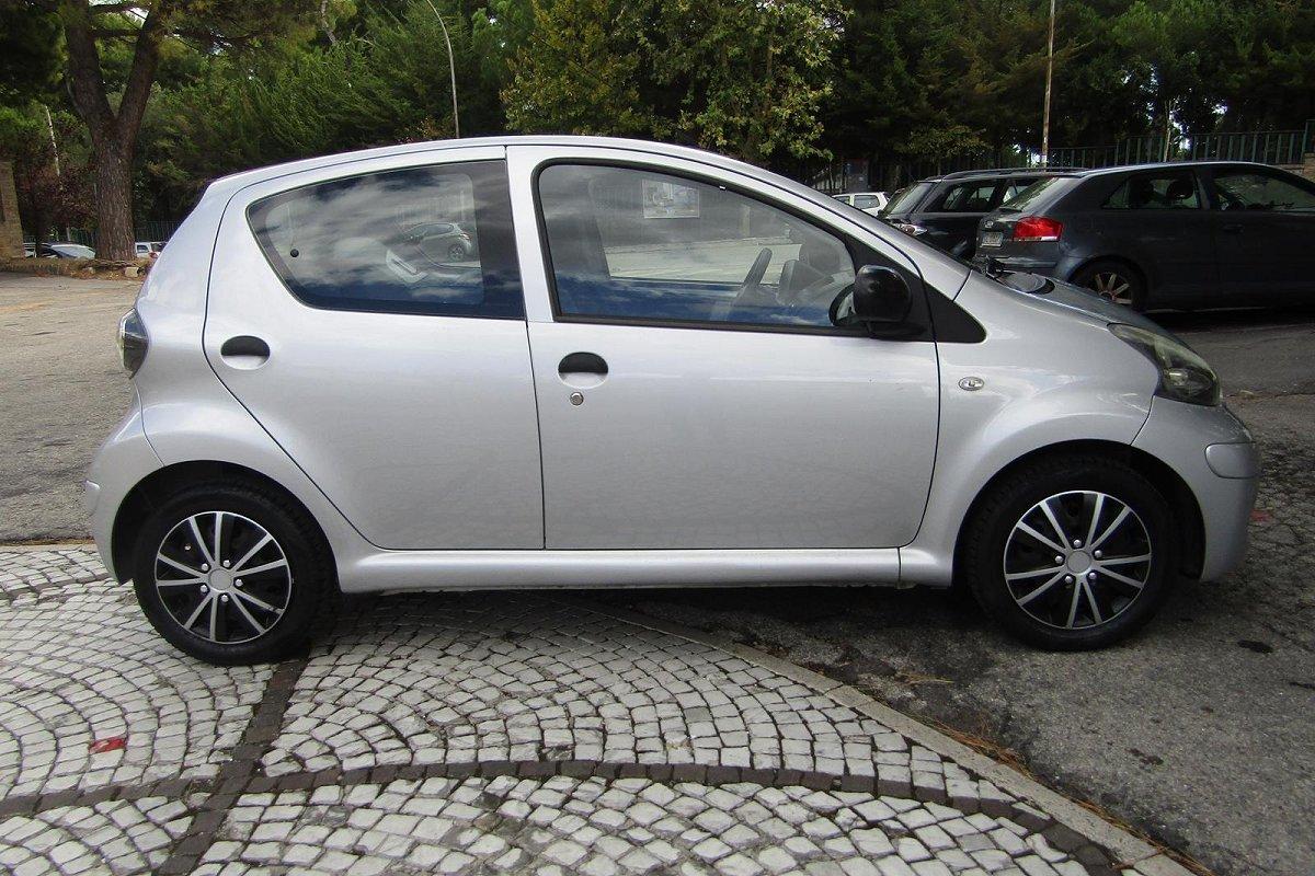 TOYOTA Aygo 1.0 12V VVT-i 5 porte