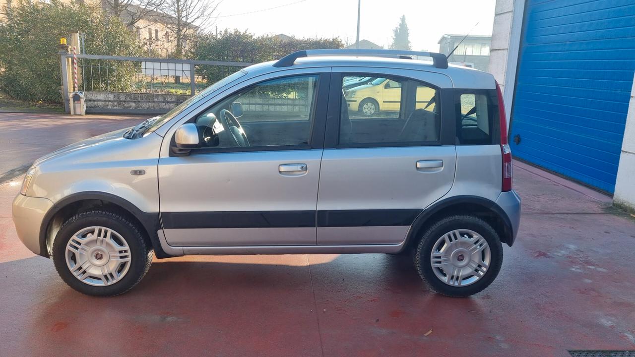 Fiat Panda 1.4 BENZINA METANO KM 97.000 DISTRIBUZIONE FATTA