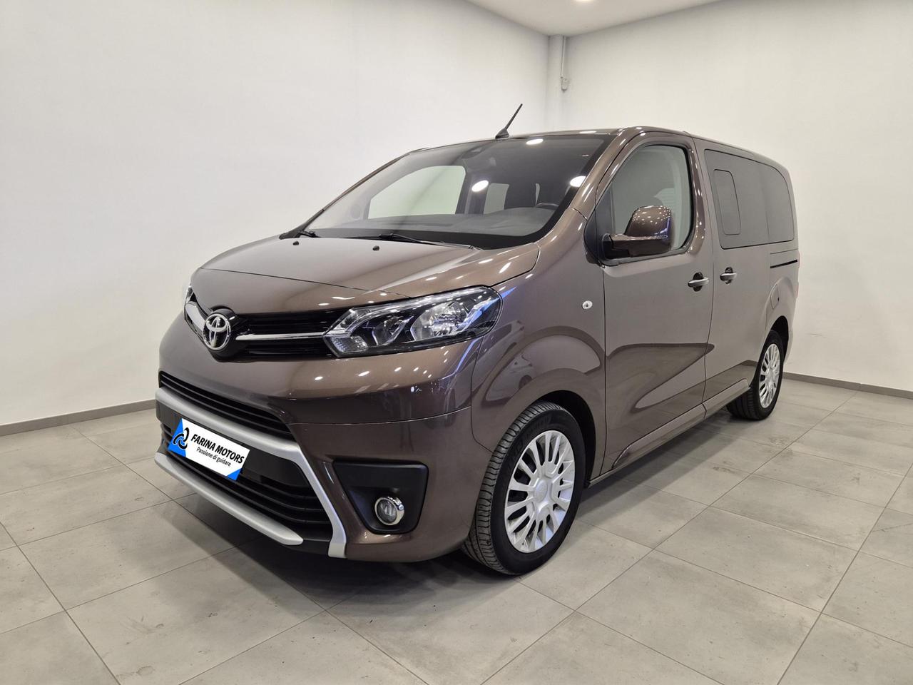 TOYOTA Proace Verso 2.0d 180cv S&S auto Family - 8 POSTI - Cruise/Lim - Keyless