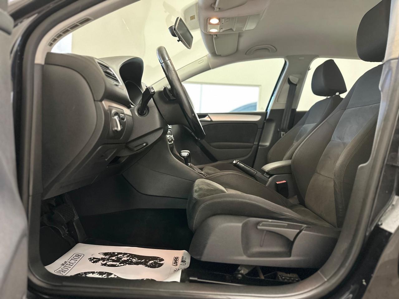 Volkswagen Golf 2.0 TDI 140CV DPF DSG 5p. Highline NEOPATENTATI
