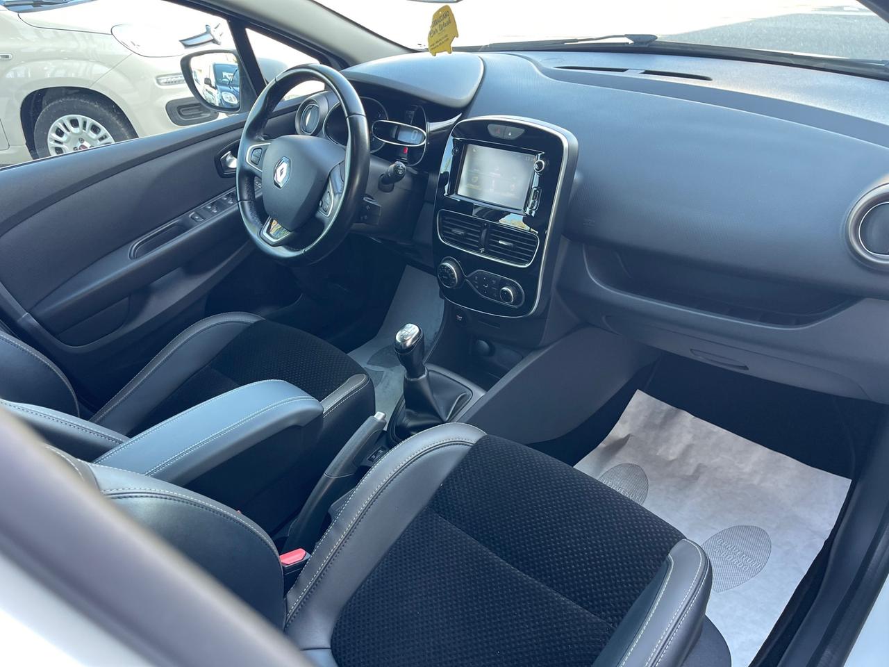 Renault Clio dCi 8V 90CV 5 porte Intens