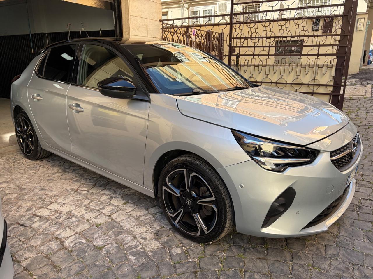Opel Corsa 1.2 100 CV Design & Tech