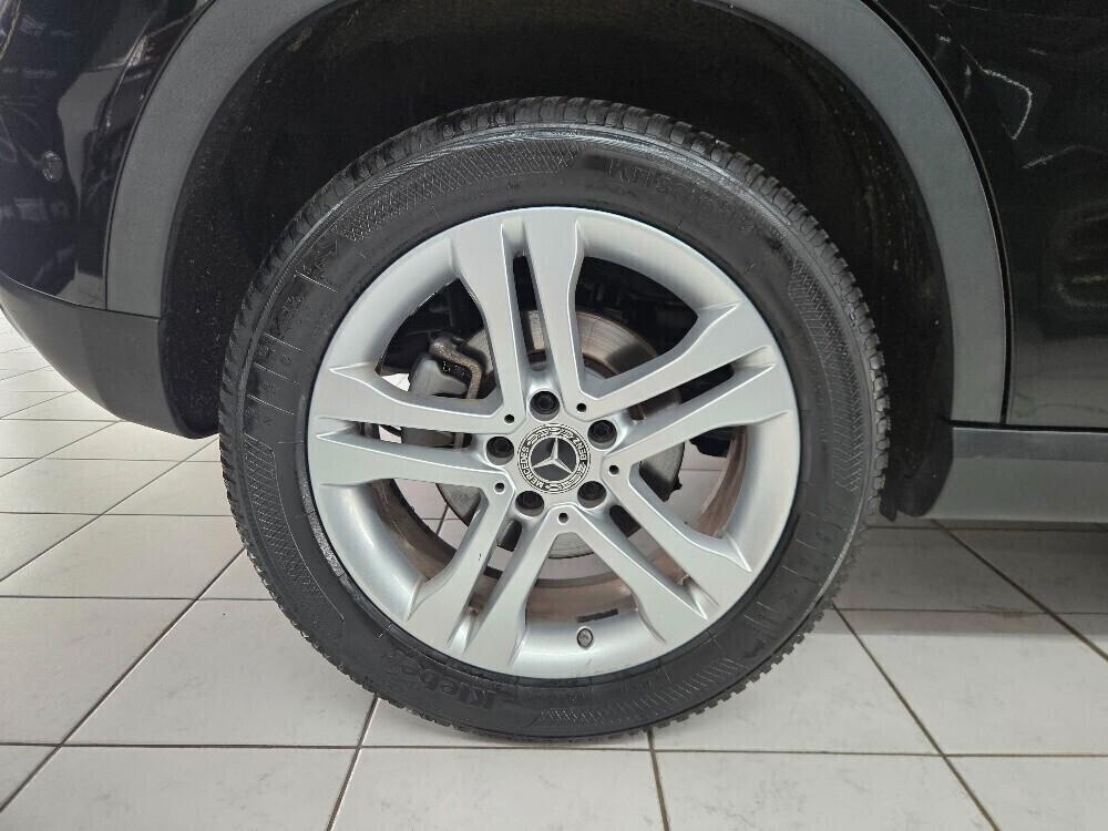 Mercedes-Benz GLA 200 d Sport 4matic auto - IVA ESPOSTA