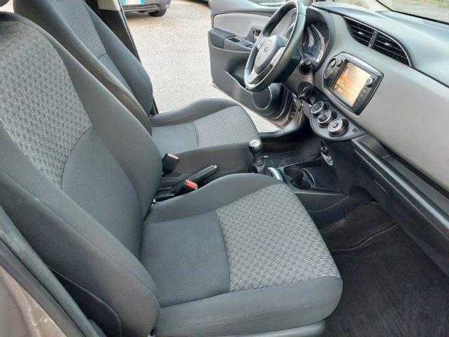 TOYOTA Yaris 1.0 5 porte Active EURO 6 Neopatentati