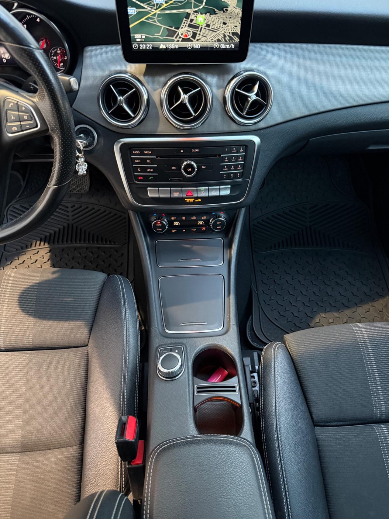 Mercedes-benz GLA 200 d Automatic Premium