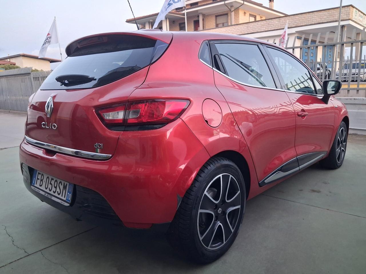 RENAULT Clio Duel 1.500 dCi 90cv Km120.400