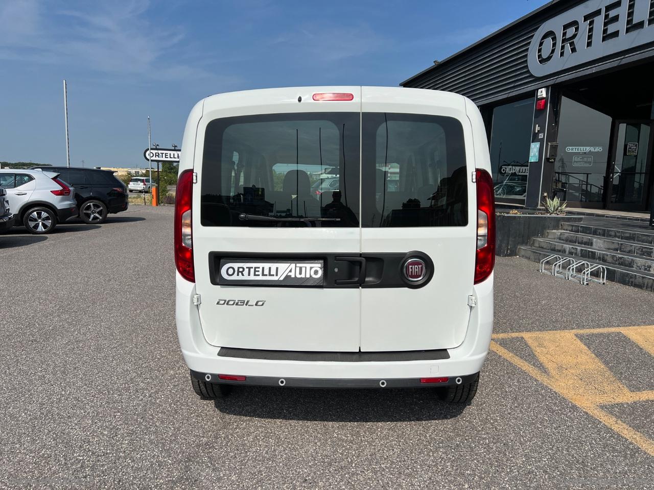 FIAT Doblò 1.6 MJT 120 CV Easy IVA DEDUCIBILE