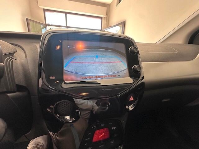 Peugeot 108 VTi 68 ETG 5 porte ALLURE AUTOMATICA