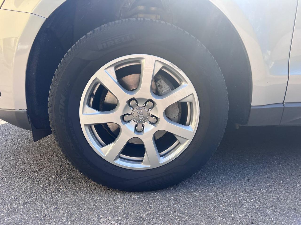 Audi Q5 2.0 TDI Advanced #10692