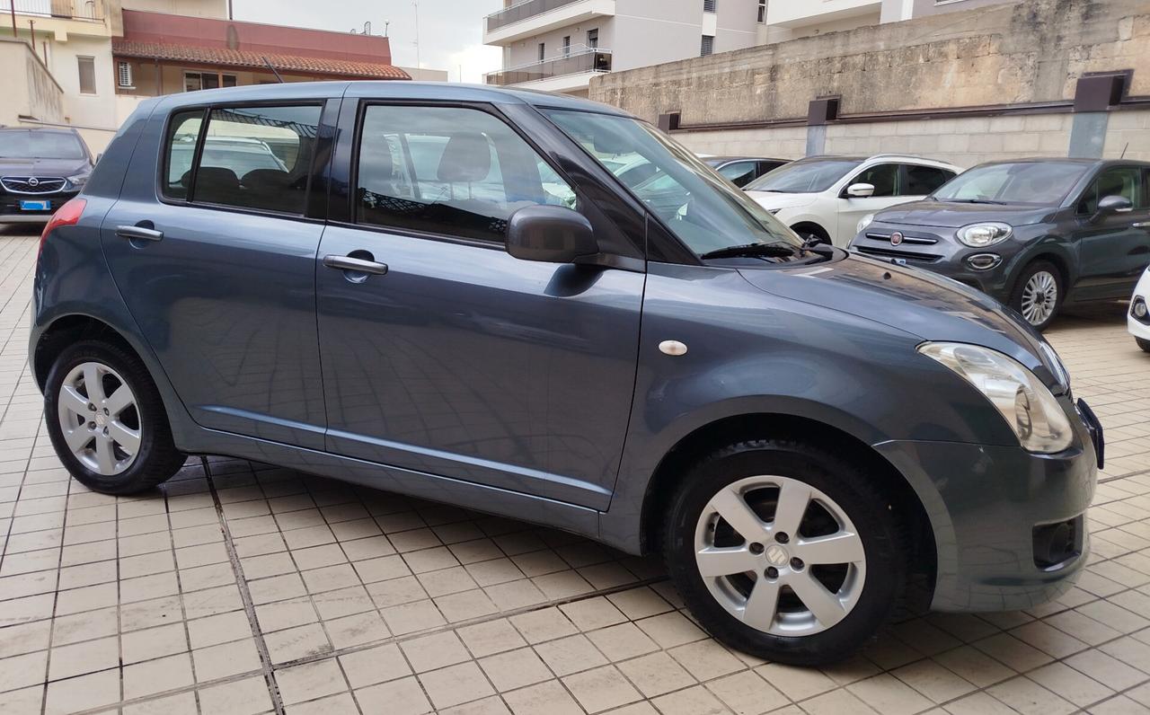 Suzuki Swift 1.3 4x4 5p. GL