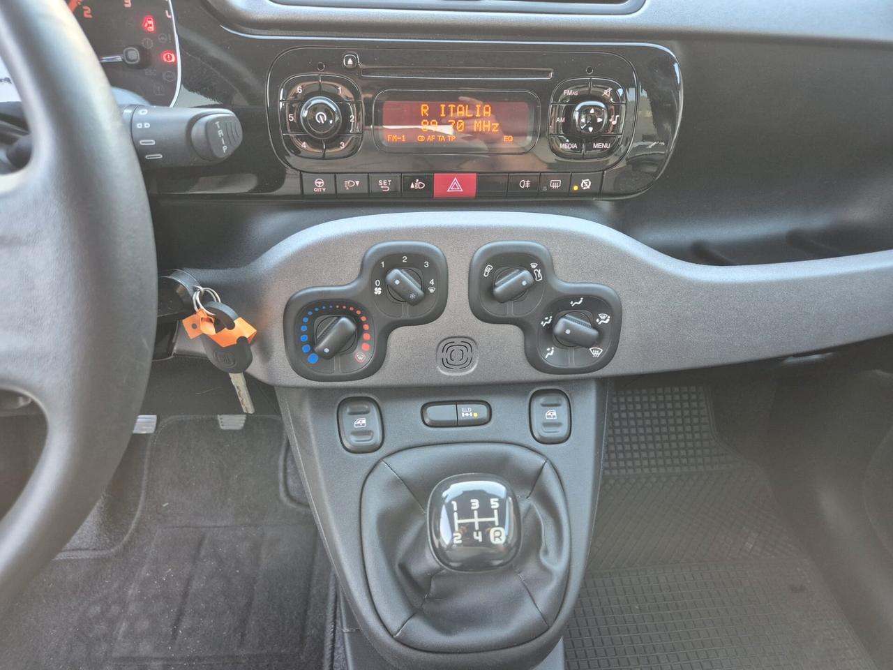 FIAT PANDA 4X4 DIESEL 5 POSTI ''GANCIO TRAINO''