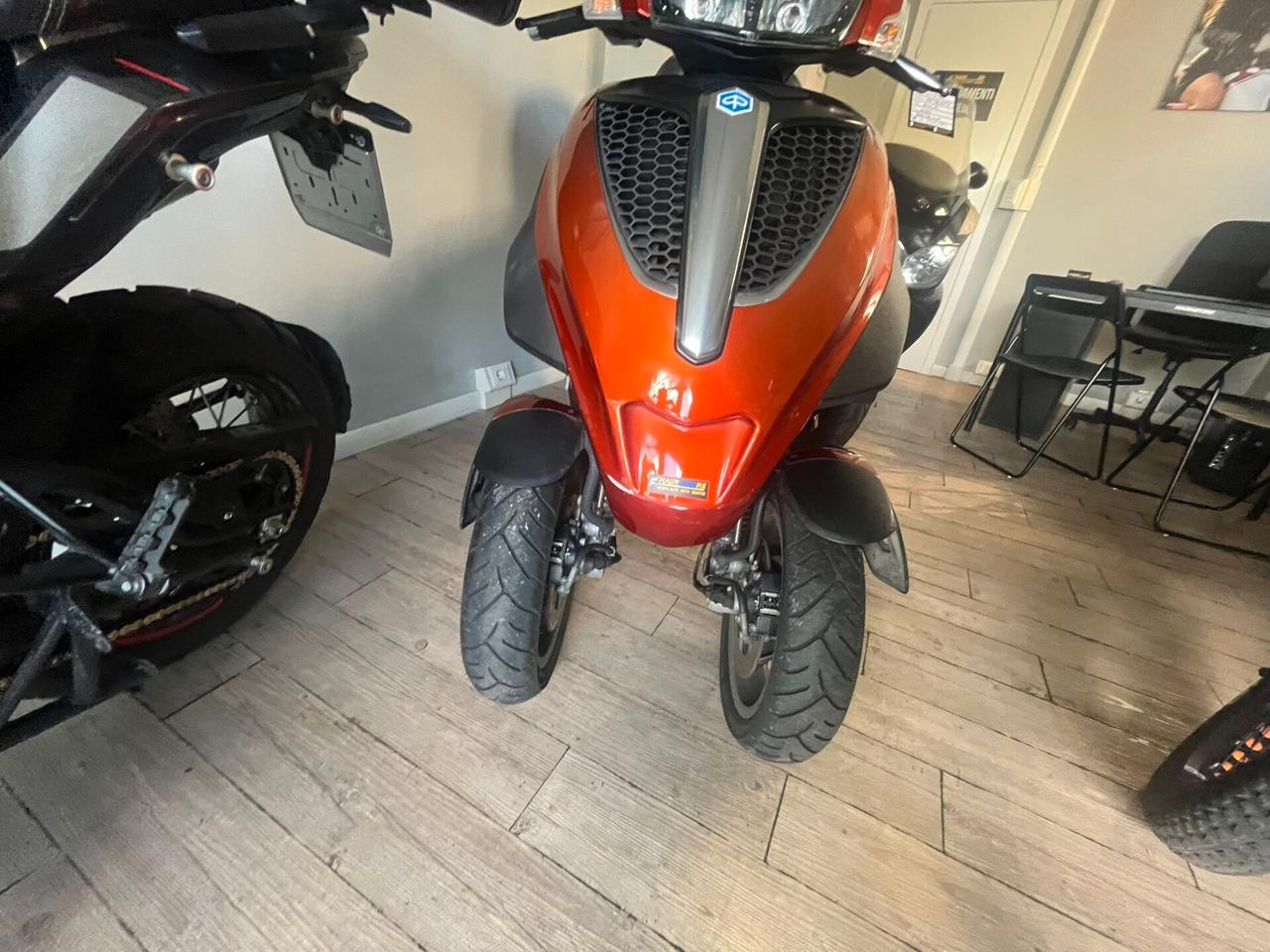 PIAGGIO MP3 300