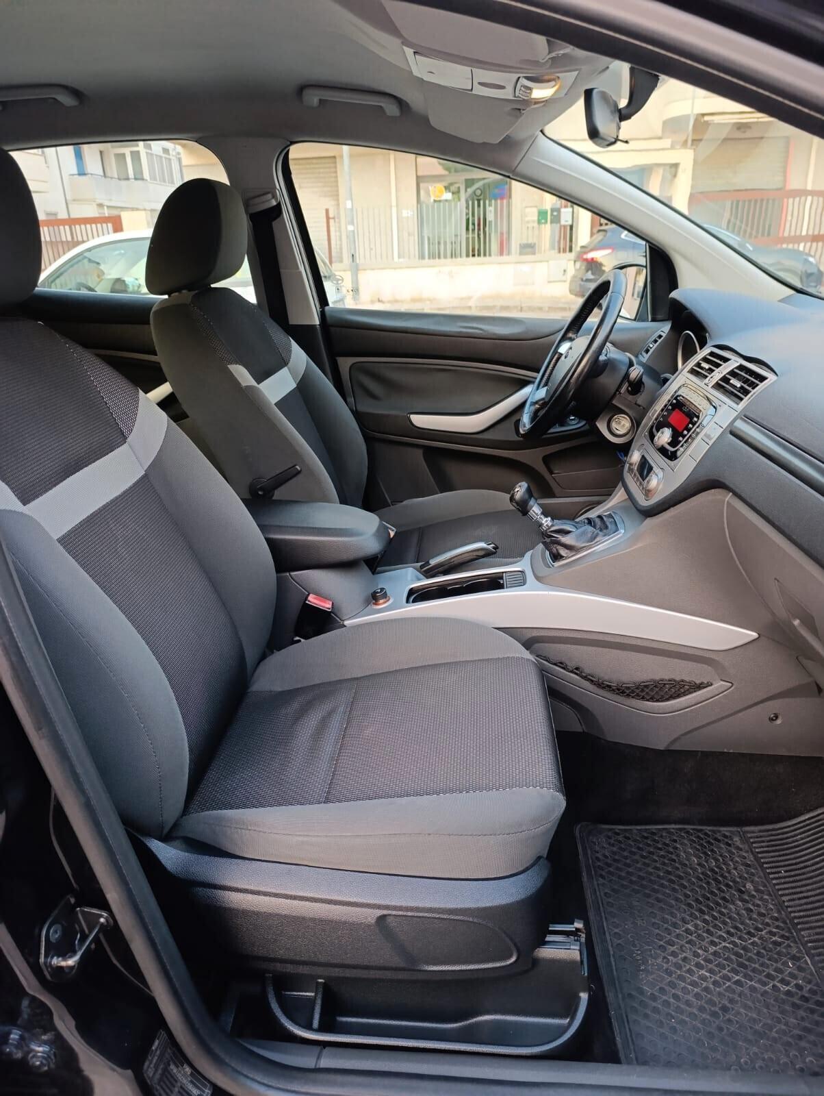 Ford Kuga 2.0 TDCi 140 CV 2WD Titanium Gancio Traino
