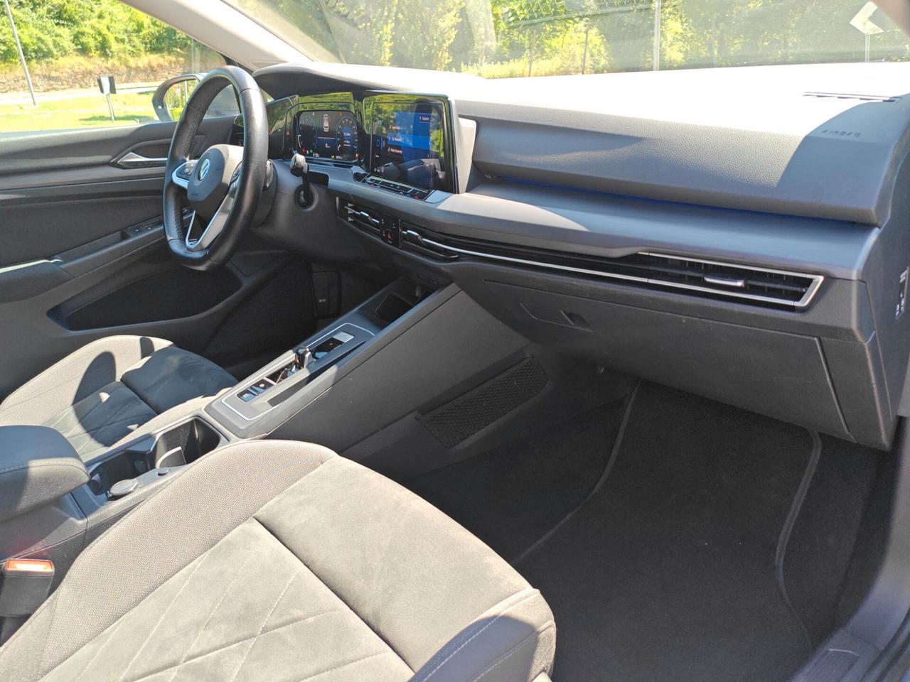 Volkswagen Golf 1.5 TGI DSG Style Incidentata