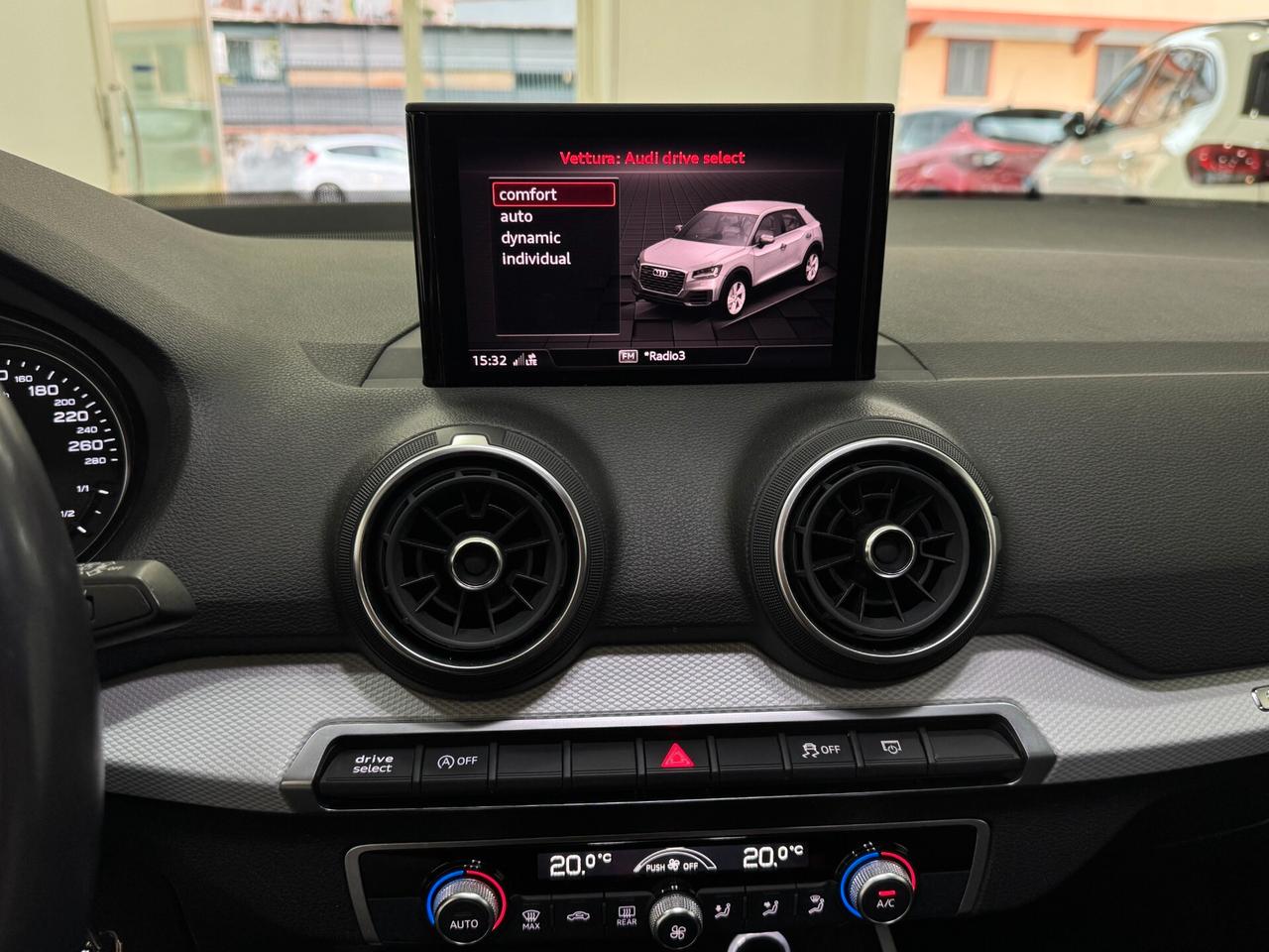 Audi Q2 30 TFSI 116 cv Design