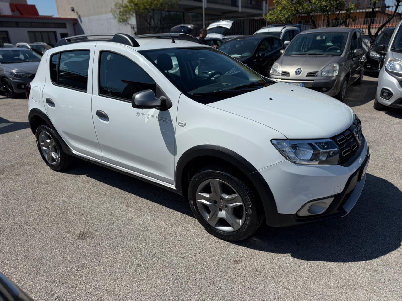 Dacia Sandero Stepway 0.9 TCe Turbo GPL 90 CV S&S Laureatè