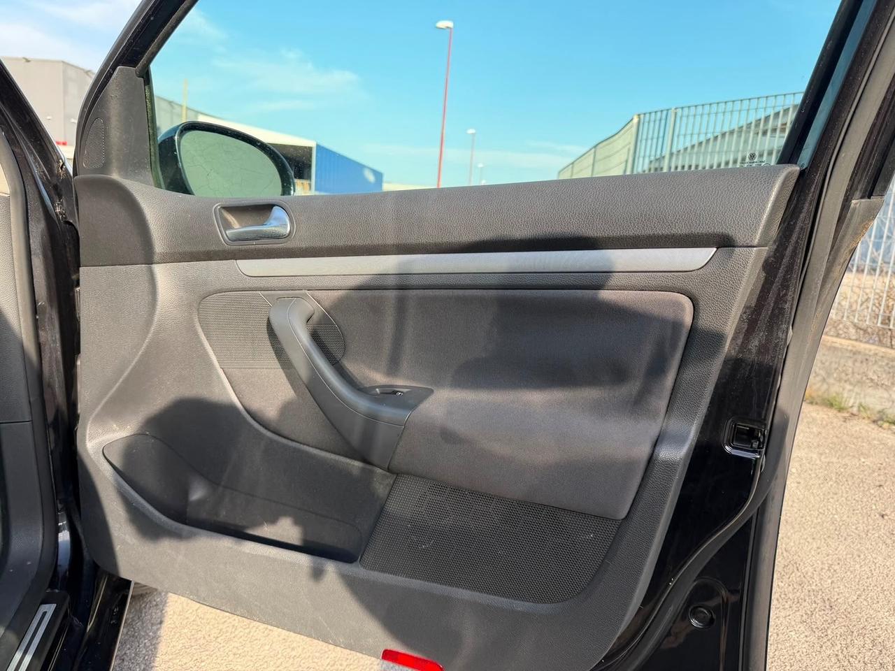 Volkswagen Golf 1.6 5p. Comfortline