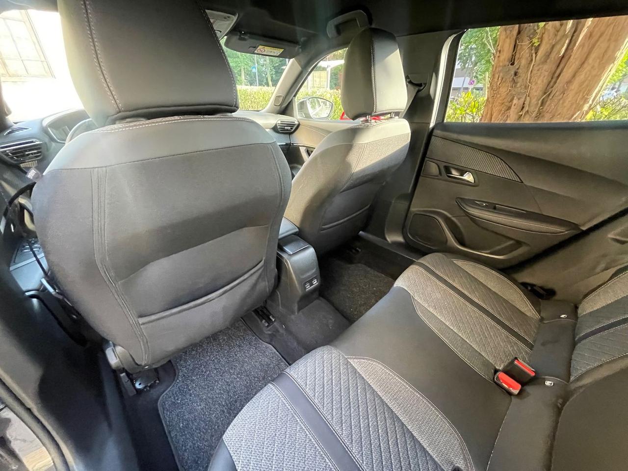 Peugeot 2008 Allure 1.2 PureTech 100 #5940