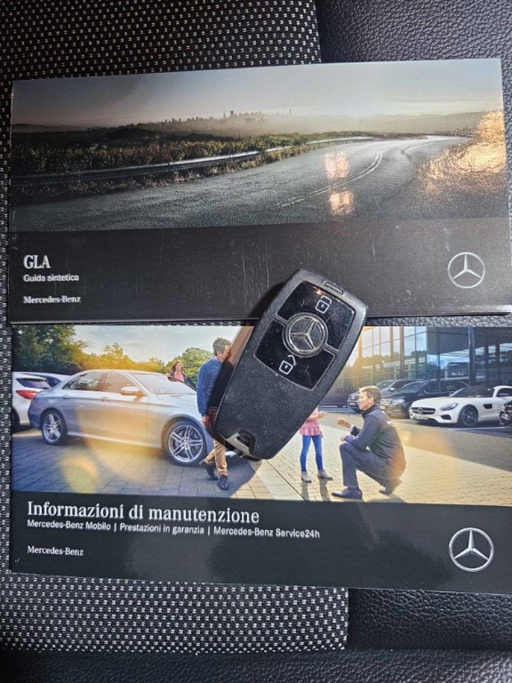 Mercedes-Benz GLA 200 d Automatic Business