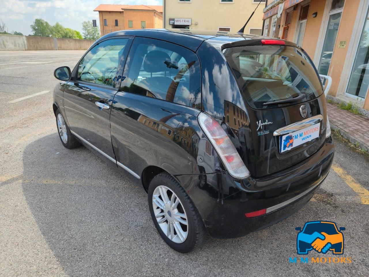 Lancia Ypsilon 3 Porte Ypsilon 1.2 8v Unyca
