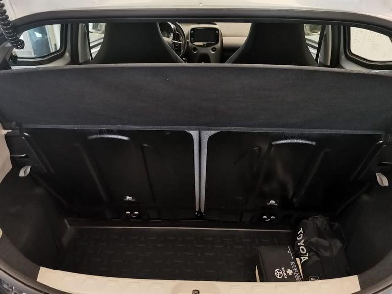 Toyota Aygo 2ª serie Connect 1.0 VVT-i 72 CV 5p. x-play
