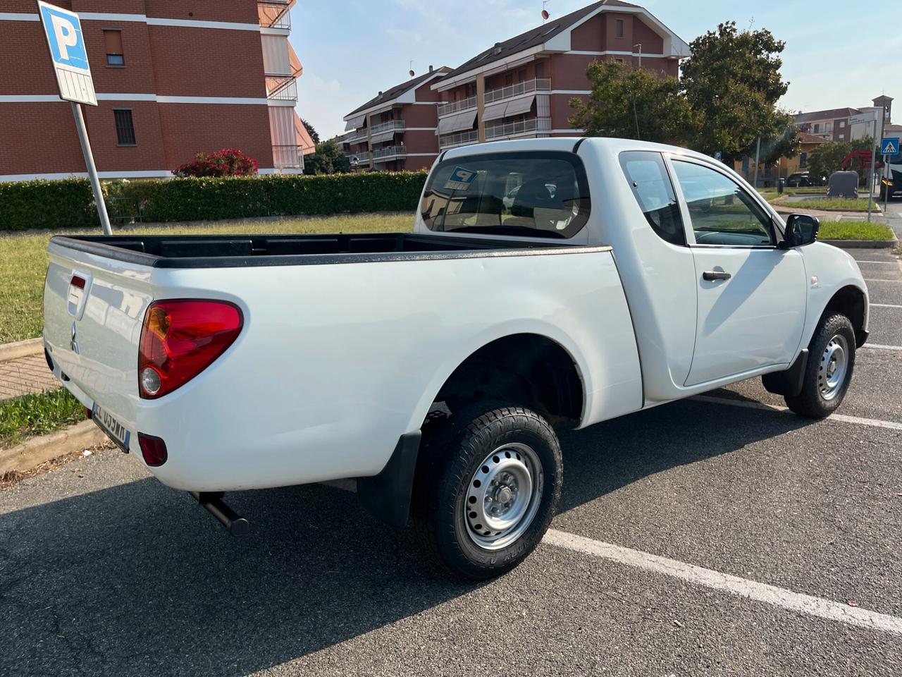 Mitsubishi L200 2.5 DI-D/136CV Club Cab Invite DPF