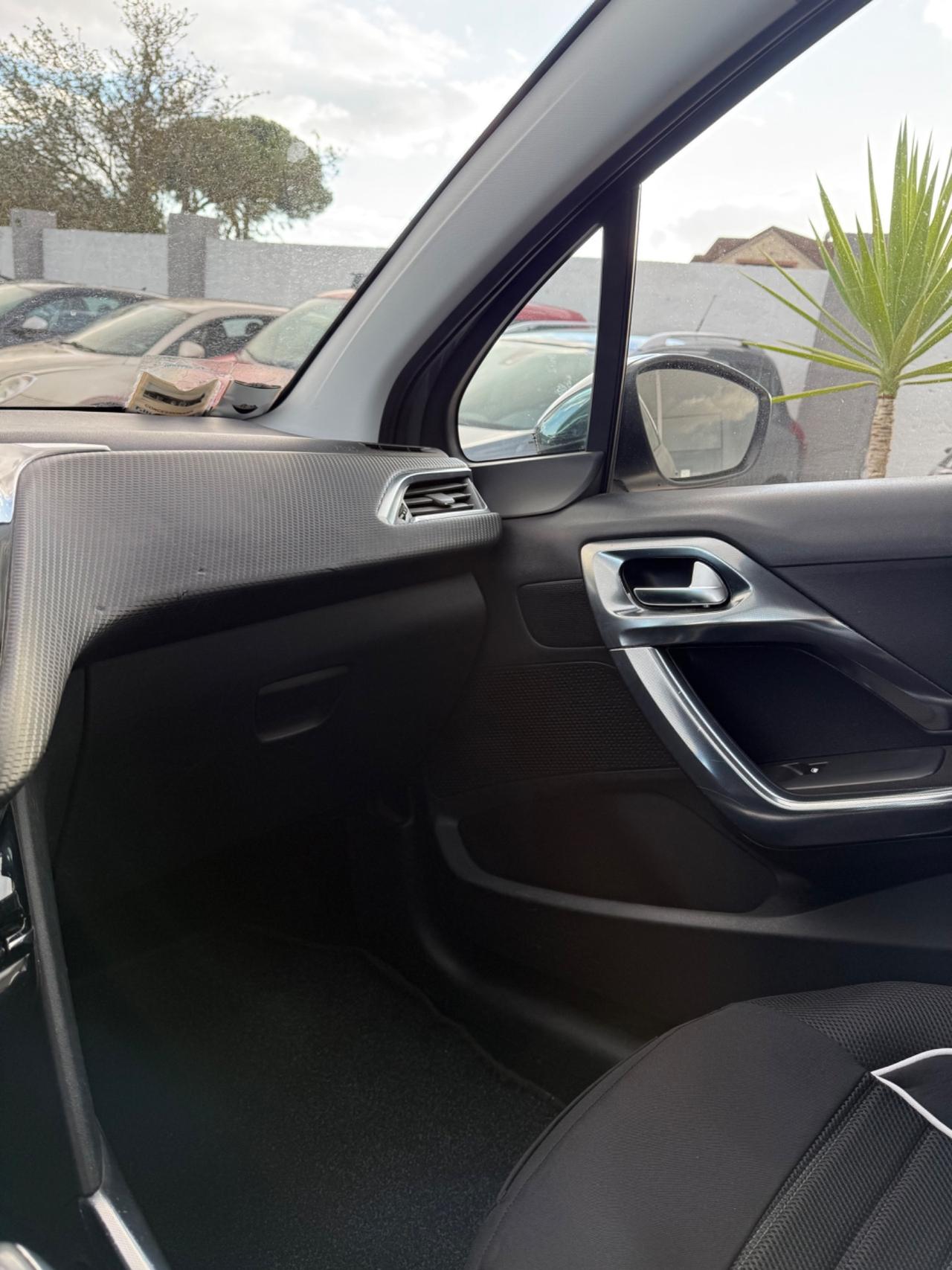 Peugeot 2008 1.6 e-HDi 92 CV Stop&Start