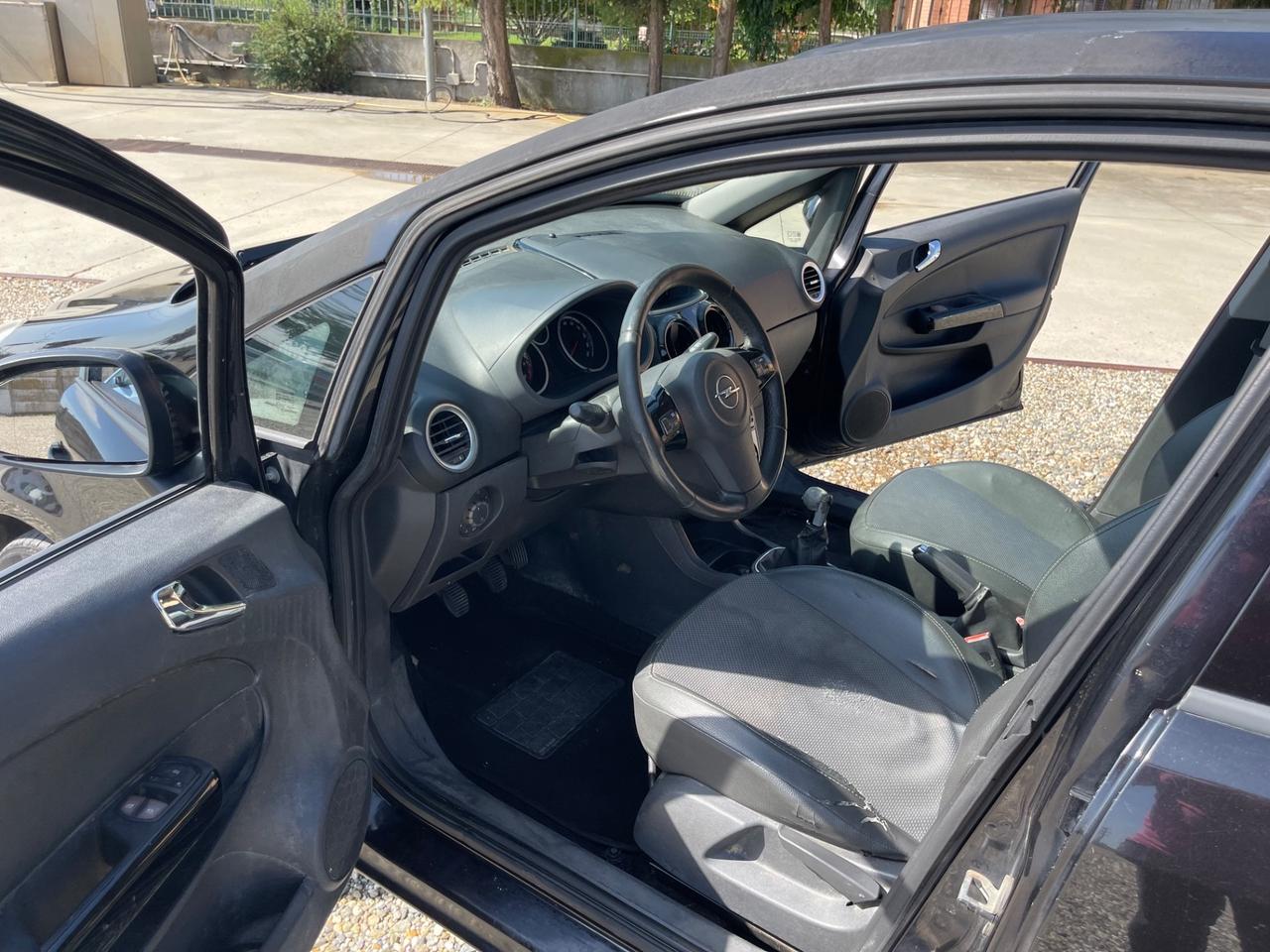Opel Corsa 1.2 5 porte Easytronic Club